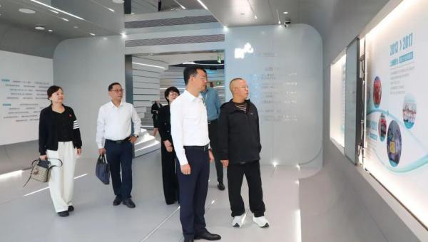 中共长沙市委组织部副部长、市委人才办常务副主任傅永超一行莅临绿之韵中心调研