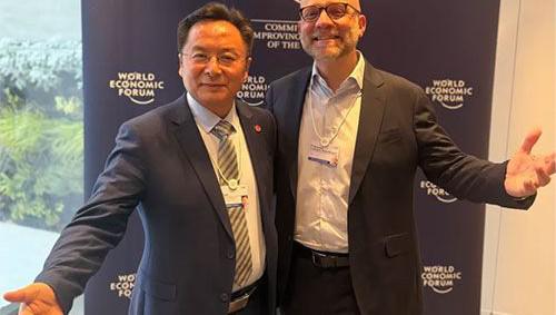 和治友德李凡出席世界经济论坛新领军者会议