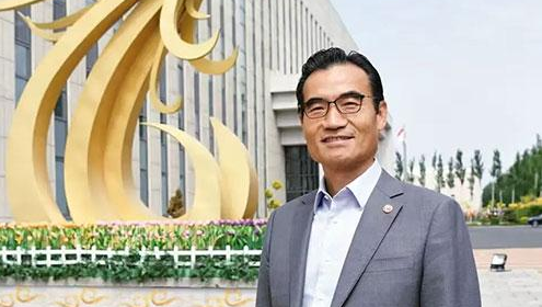 和治友德韩金明：扎根促发展 履职显担当